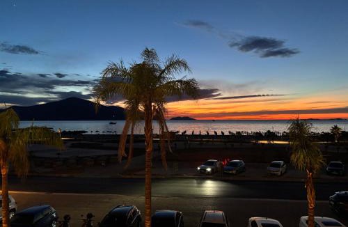 Orikum Apartment | Beachfront Modern Apartment with panoramic sea view