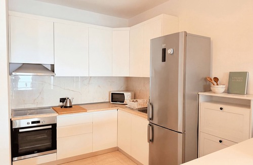Durres Apartment | Beachfront- Sea View Holiday Home 105