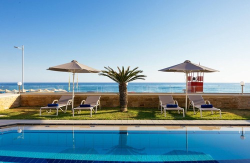 Rethymno Villa | Beachfront Villa Avra with private swimming pool