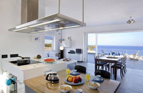 Naxos Villa | Beachfront Villa Thesseus