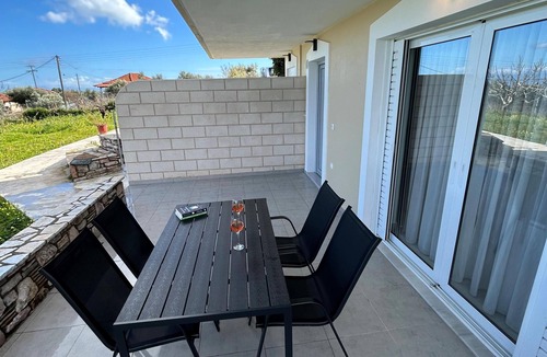 Pylos-Nestoras Apartment | Beautiful holiday homes in the country with terrace | Messenia, Peloponnese
