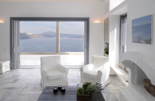 Oia Villa | Beautiful Oia Villa