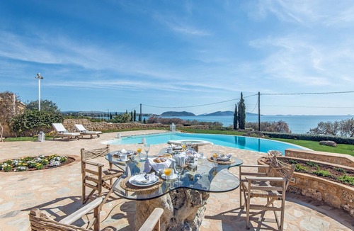 Kilada Villa | Beautiful Villa near Sea in Peloponnese