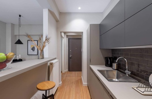 Kypseli Apartment | Beehive 2A in Athens