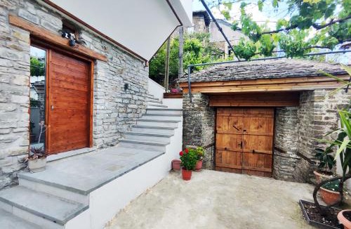 Gjirokaster House | Bekimi Rooms