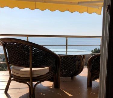 Qazim Pali Apartment | Bella Vista