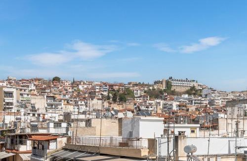 Thessaloniki Apartment | Bella Vista Apartment in the city center by BiNoBi!