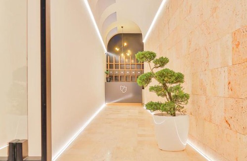 Pejë Hotel | Benelux Hotel