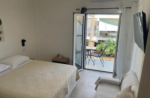 Poros Apartment | Bengu Sea Side View on Poros Island for 2 or 3 persons