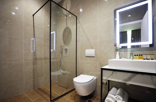 Kashar Hotel | Best Western Plus The Met Tirana Hotel