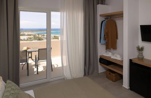 Naxos Apartment | BH018 - C - Suite Naxos