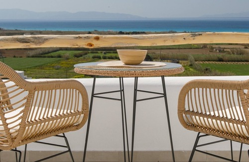 Mikri Vigla Apartment | BH402 - C - Suite Naxos