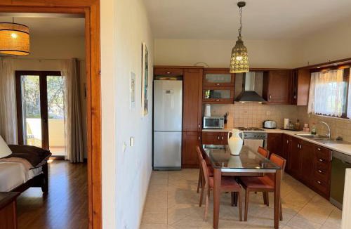 Plaka Villa | Bliss House Villa
