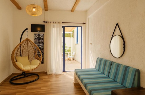 Agia Pelagia Apartment | Blue Cactus village center