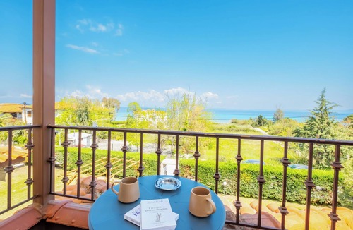Polichrono Villa | Blue Donkey Villas