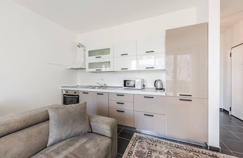 Sakës Apartment | Blue Haven Talea by PikHost