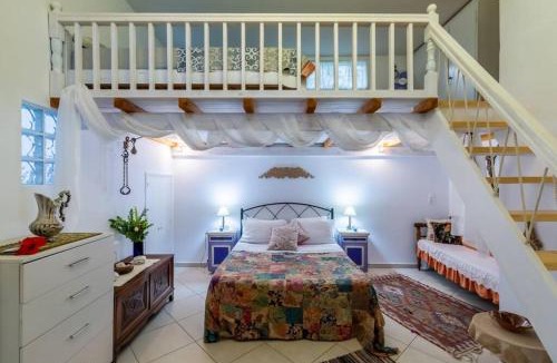 Skopelos Town Villa | BLUE HEAVEN VILLA , SKOPELOS CHORA GREECE