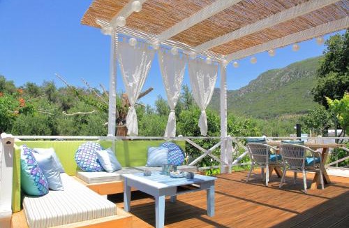 Agios Matthaios House | BLUE SKY COTTAGE, Kanouli beach