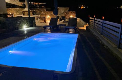 Parikia Apartment | Blue View Villa Apartment #1 Luxury Sea View Mini Shared Pool