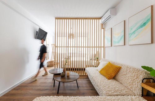 Vardaris Apartment | Boho Central Suites