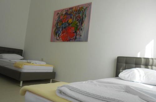 Sarande Apartment | Bougainville Bay Apartments