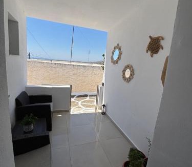 South Rhodes Apartment | Bougainvillea