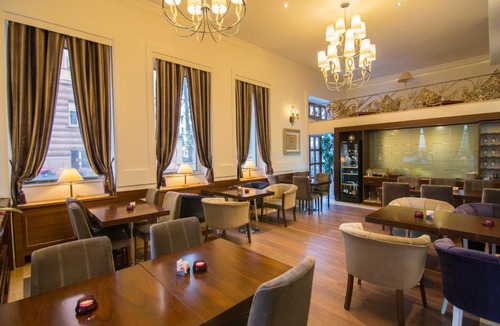 Blloku Hotel | Boutique Hotel Kotoni