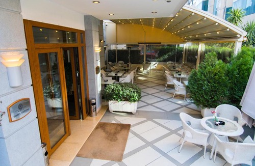 Blloku Hotel | Boutique Hotel Kotoni
