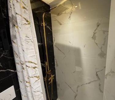 Varkiza Apartment | Boutique Sea & Garden