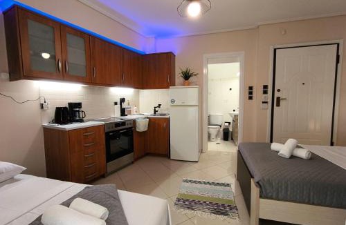 Peiraiki Apartment | Boutique Studio 100m from the Sea in Piraeus