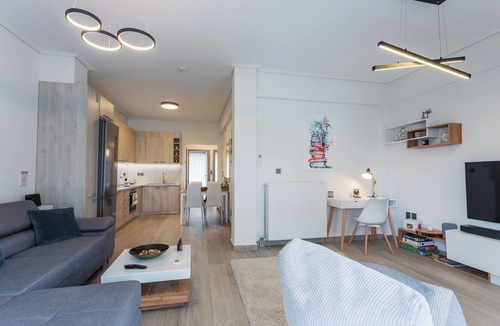 Aigaleo Apartment | Bright 2 Bedroom Apartment Helios by Philoxenia
