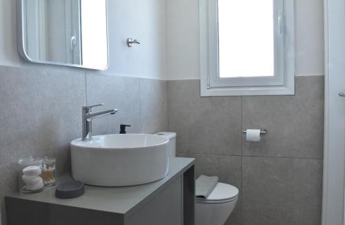Agios Panteleimonas Apartment | Bright 6th Floor Apartment Steps from Metro