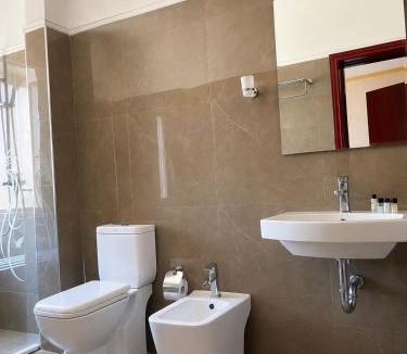 Pogradec Hotel | British Hotel Pogradec