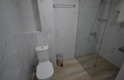Himare Hotel | Bujtina Eleni