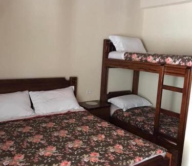 Jala Hostel | Bujtina Hadër Xhebro