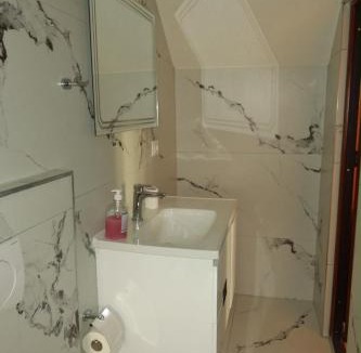 Valbone House | BUJTINA IZET SELIMAj