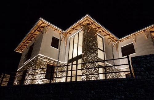Lazarat Hotel | Bujtina KOEL