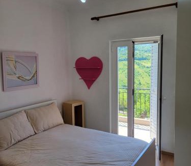 Elbasan House | Bujtina Oda Qosja Guest house