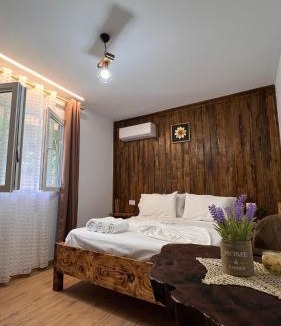Cudhi House | Bujtina OXHAKU I LAMES