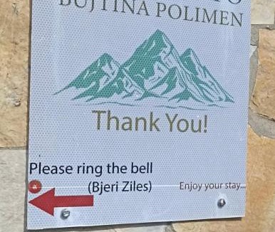 Lazarat House | Bujtina Polimen