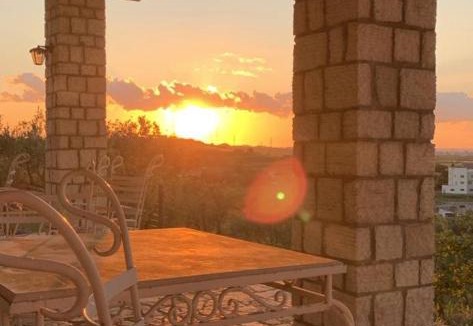 Rade House | Busulla Guest House