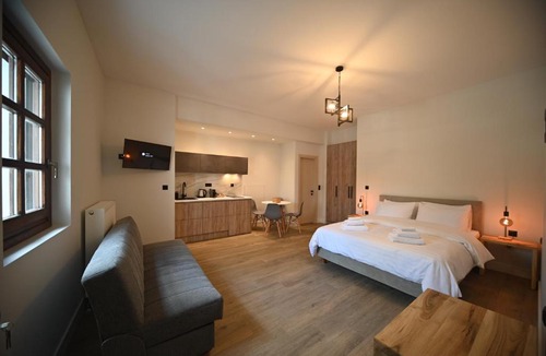 Kastoria Apartment | By The Lake
