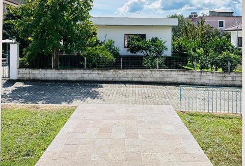 Berat Villa | C Villa