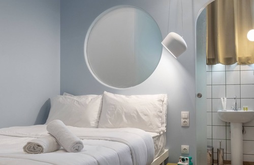 Mets House | Cabins Sleeping