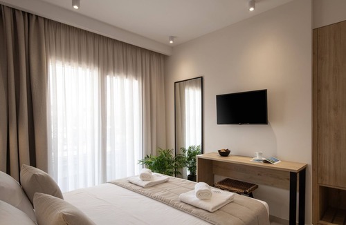 Kalivia Poliyirou Hotel | Calives Premium Stay