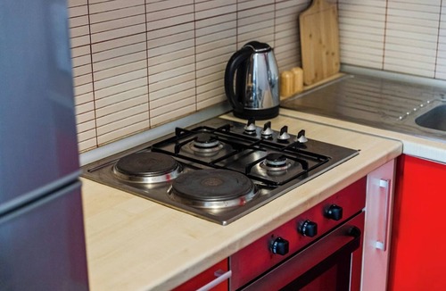 Tirana Apartment | Calm Cozy Home | 1BR in Tirana by PikHost