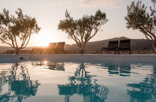 Paros Villa | CALM HOUSE IN NAOUSA