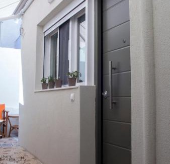Agios Dimitrios Apartment | Calm Studio - Agios Dimitrios