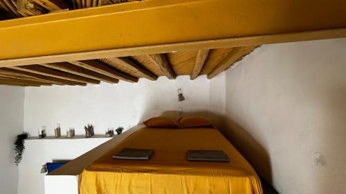 Serifos Apartment | Camaraki Yellow House, Chora Serifos