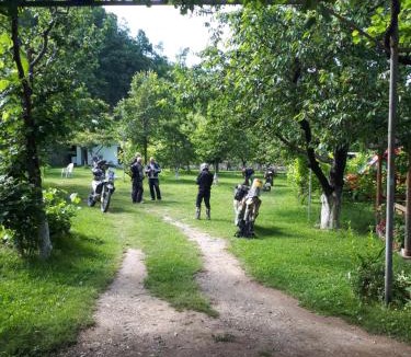 Peshkopi Bed & Breakfast | Camping Kapxhiu